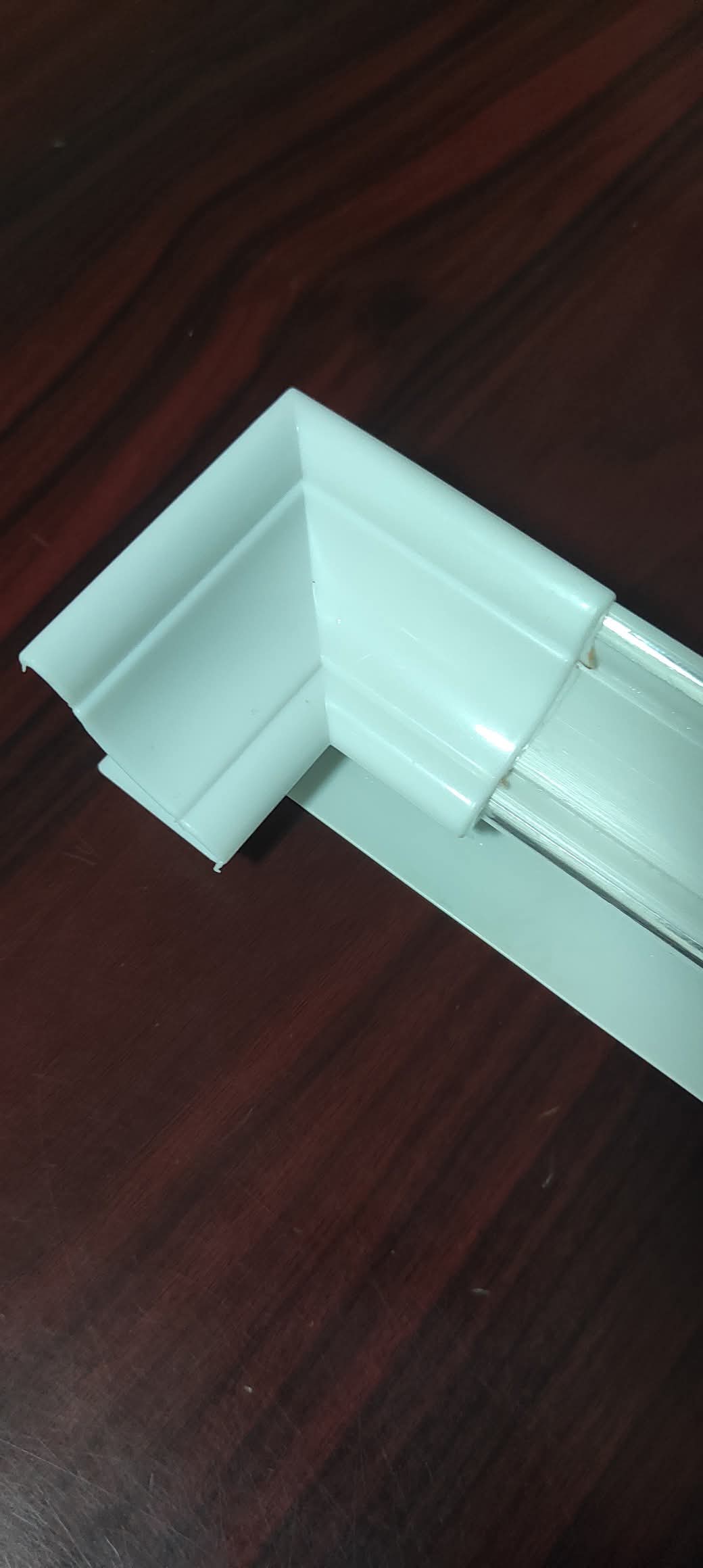 Bouchon de Coin PVC Faux-Plafond en Algérie