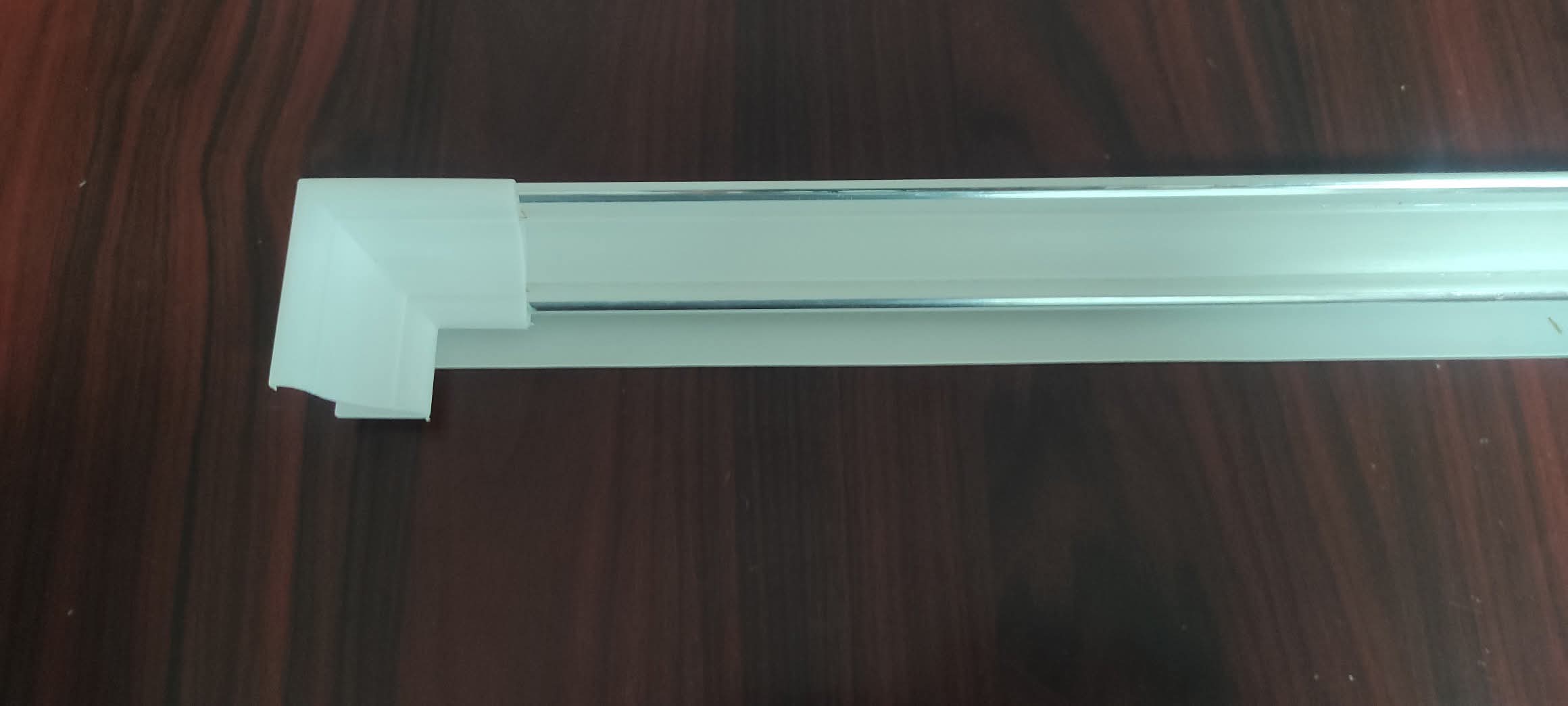 Bouchon de Coin PVC Faux-Plafond en Algérie - الصورة 3